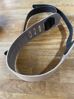 Deluxe Leather Guitar Strap