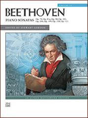 Beethoven Piano Sonatas Volume IV