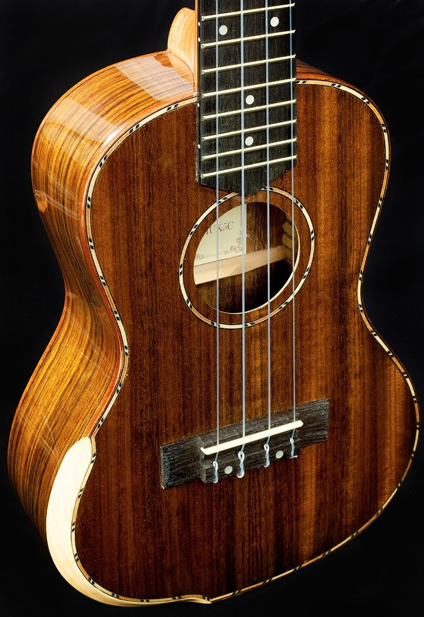 Barnes & Mullins BMUK5T Tenor Ukulele - Walnut